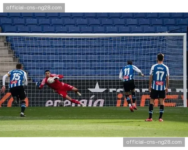 西班牙警方破获涉嫌操纵西乙B联赛的赌博团伙，12人被捕