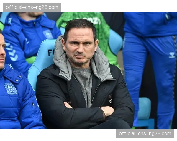 前英格兰国脚,现任深圳新鹏城顾问兰帕德抵达中国开始考察 前英格兰国脚,现任深圳新鹏城顾问兰帕德抵达中国开始考察